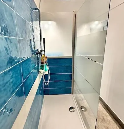 아파트 Cosy - 15 Min From - Free Parking 니스