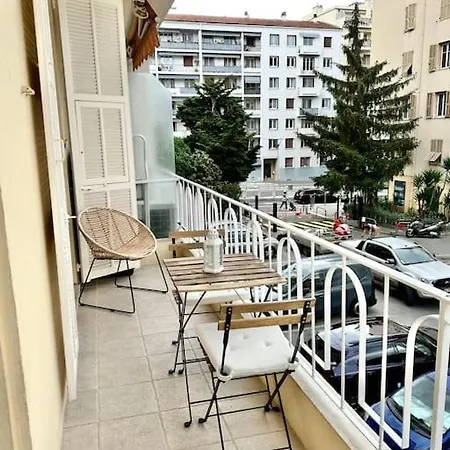 아파트 Cosy - 15 Min From - Free Parking 니스